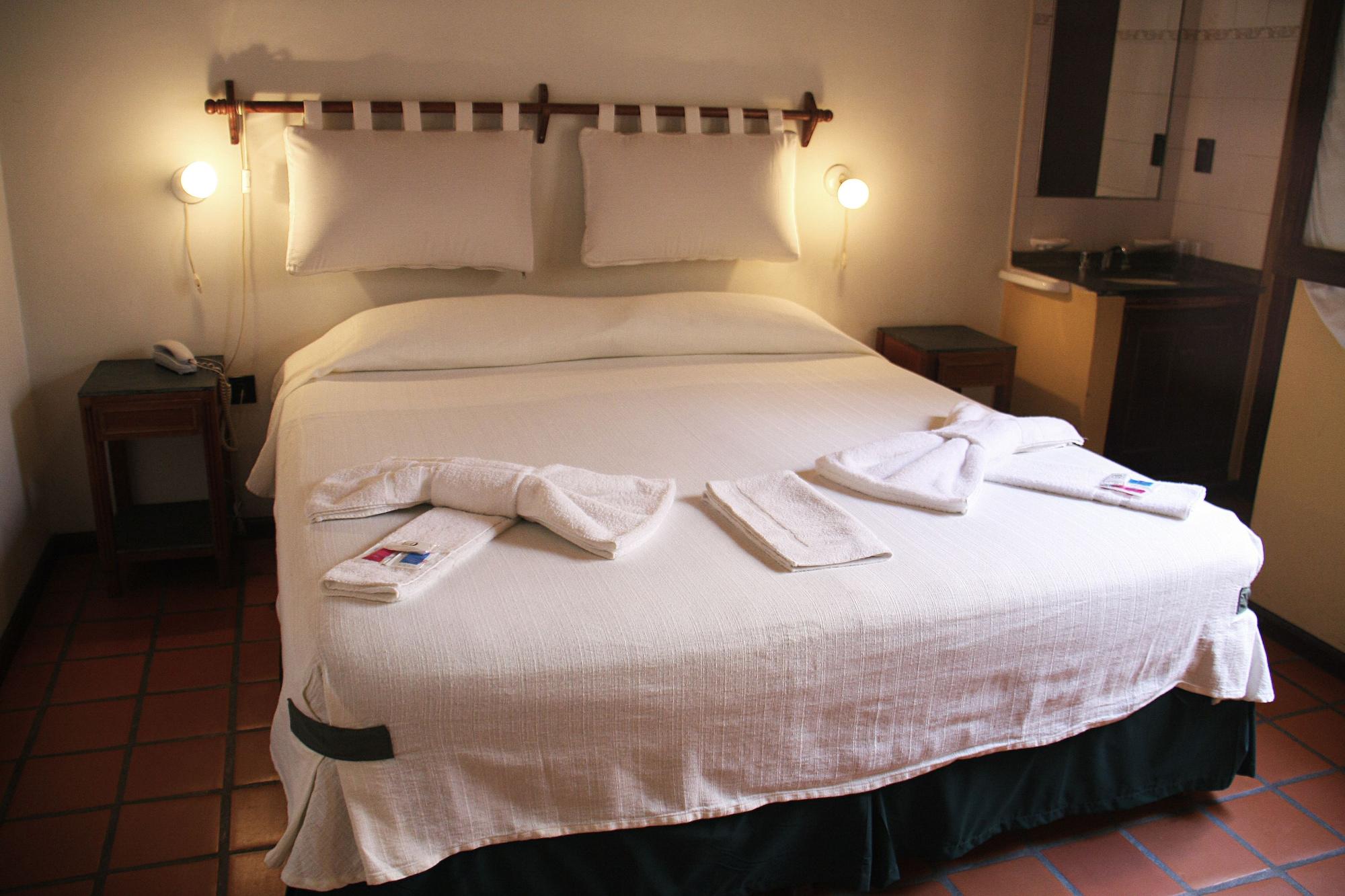 Donna Alda Hotel Salta Esterno foto